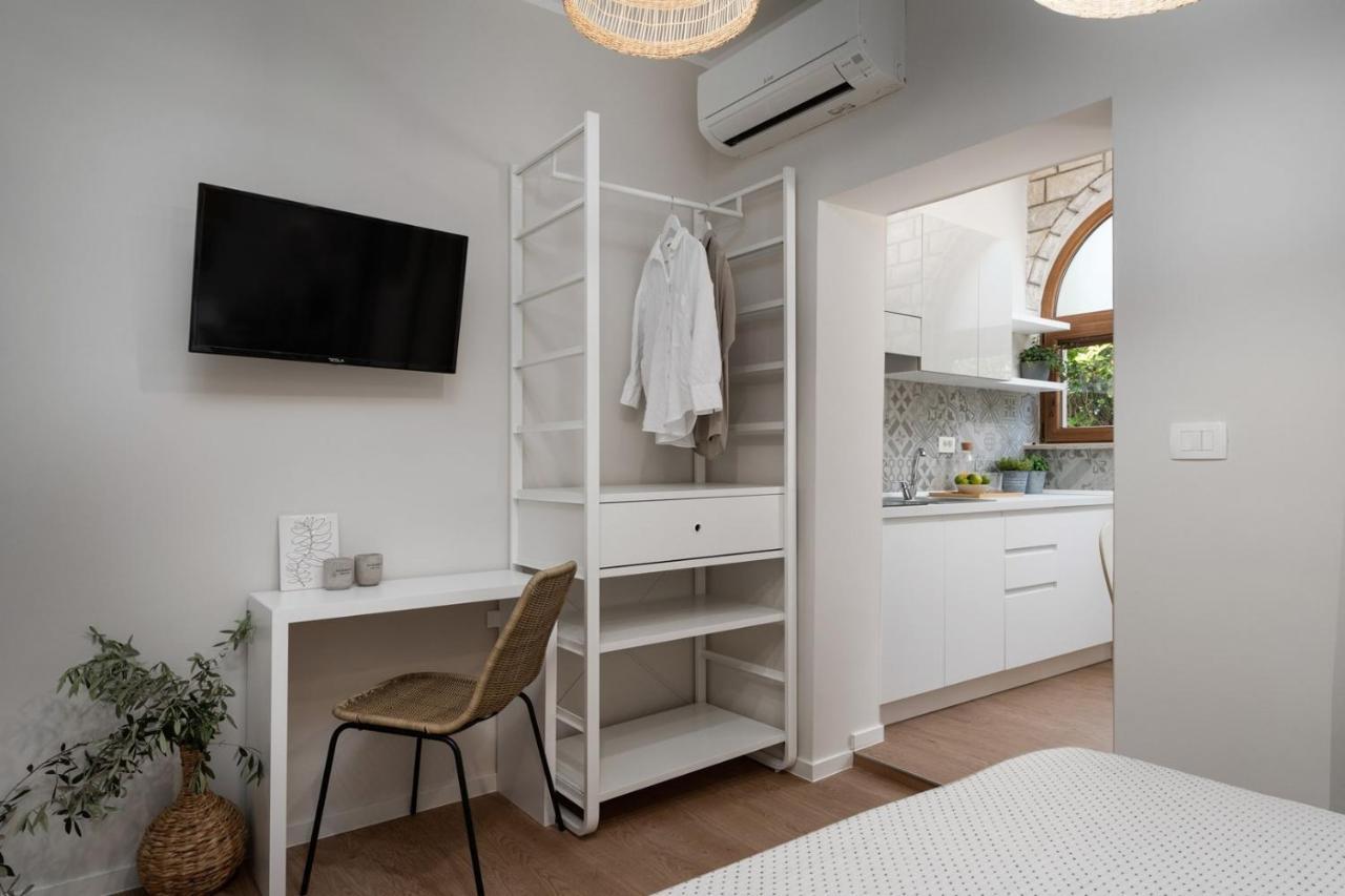 Apartments Alloro By Seeadria Agency Novigrad Istria Buitenkant foto