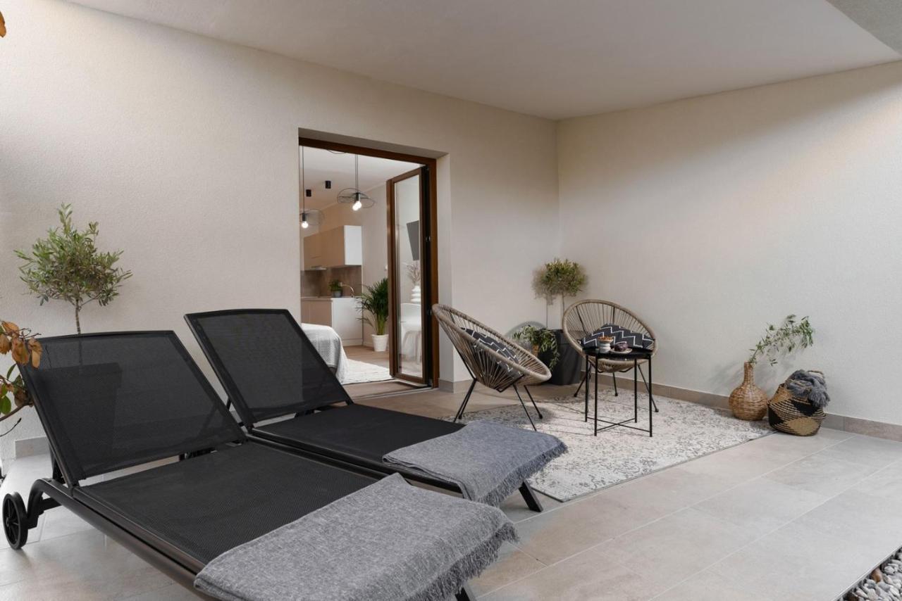 Apartments Alloro By Seeadria Agency Novigrad Istria Buitenkant foto