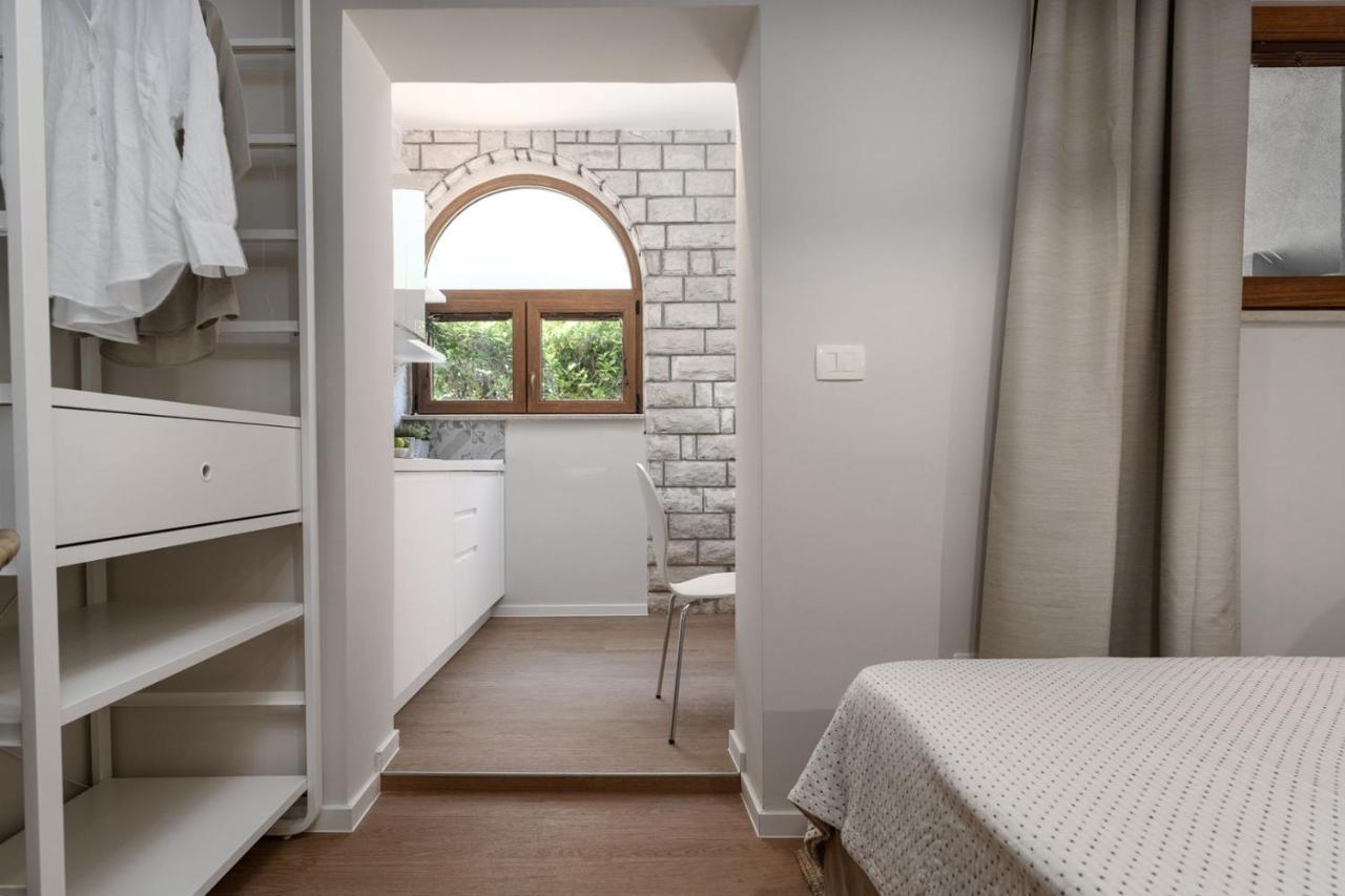 Apartments Alloro By Seeadria Agency Novigrad Istria Buitenkant foto