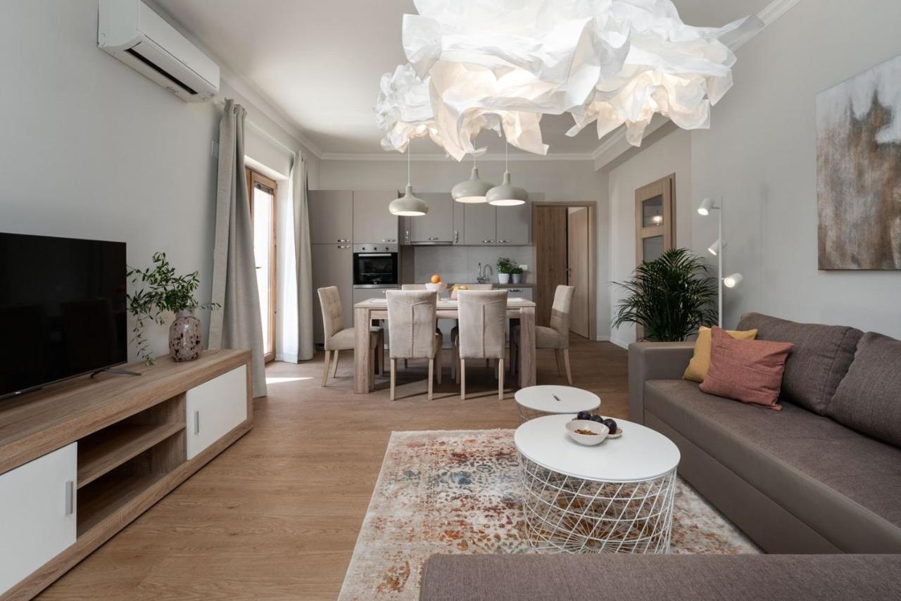 Apartments Alloro By Seeadria Agency Novigrad Istria Buitenkant foto